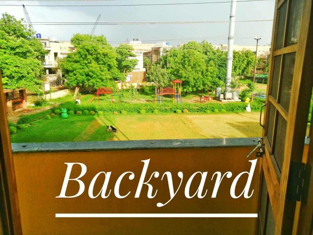 Anukampa Paying Guest House Agra  Exterior photo